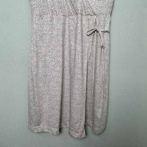 H&M Jersey‎ Wrap Dress in Ecru/Polka Dot Size Medium - Picture 5 of 12